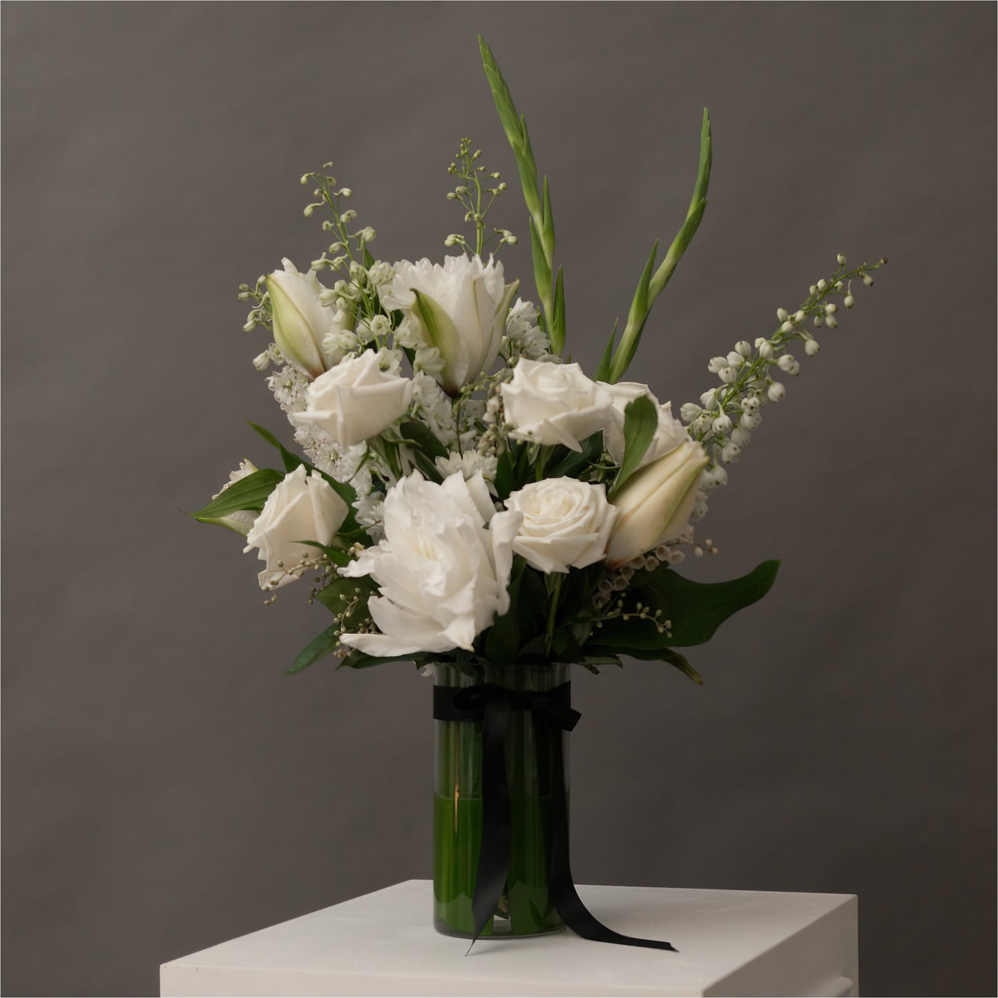 Medium Bouquet in a Vase — White & Green