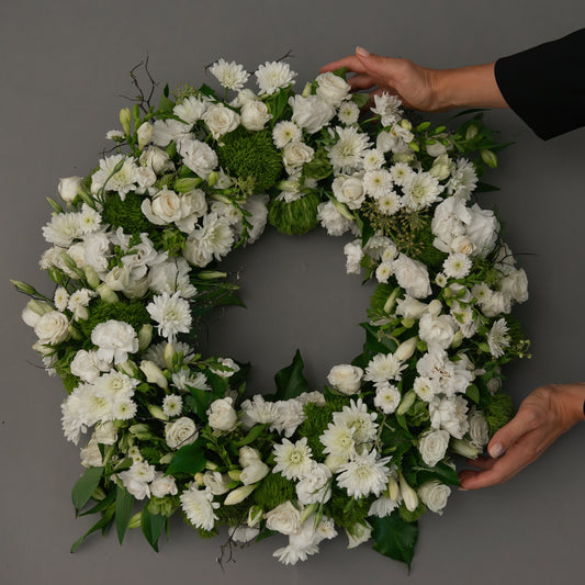 white_wreath